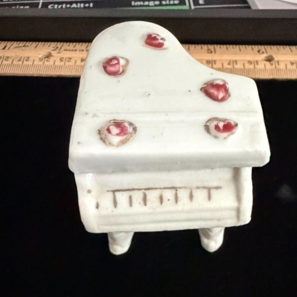 vtg white porcelain mini piano trinket box with heart/floral accents